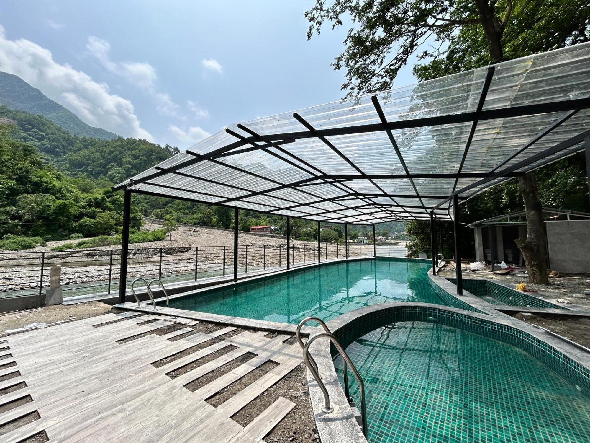 Dls Divine River Resort And Spa, Rishīkesh 외부 사진