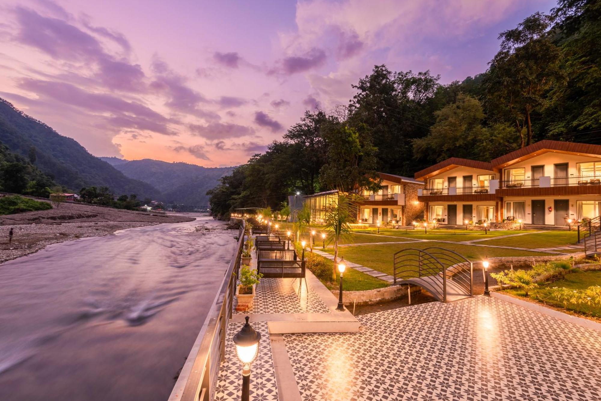 Dls Divine River Resort And Spa, Rishīkesh 외부 사진
