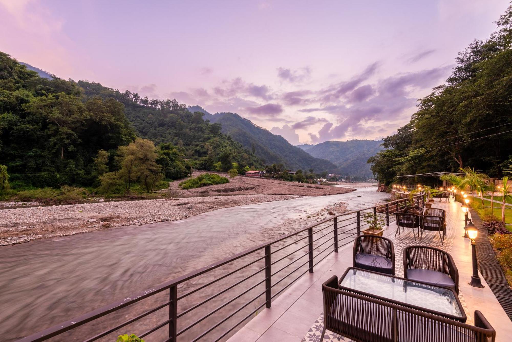 Dls Divine River Resort And Spa, Rishīkesh 외부 사진