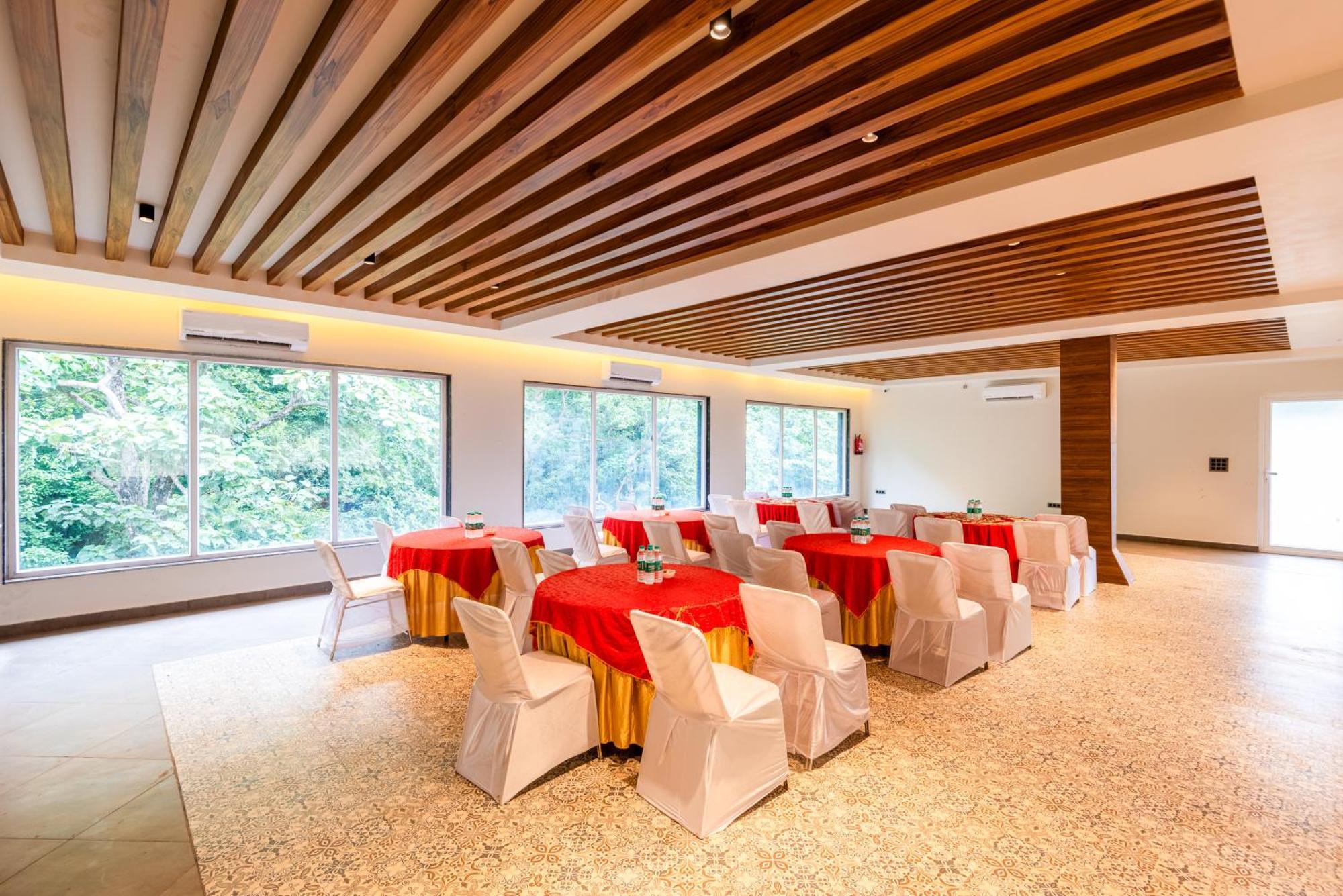Dls Divine River Resort And Spa, Rishīkesh 외부 사진