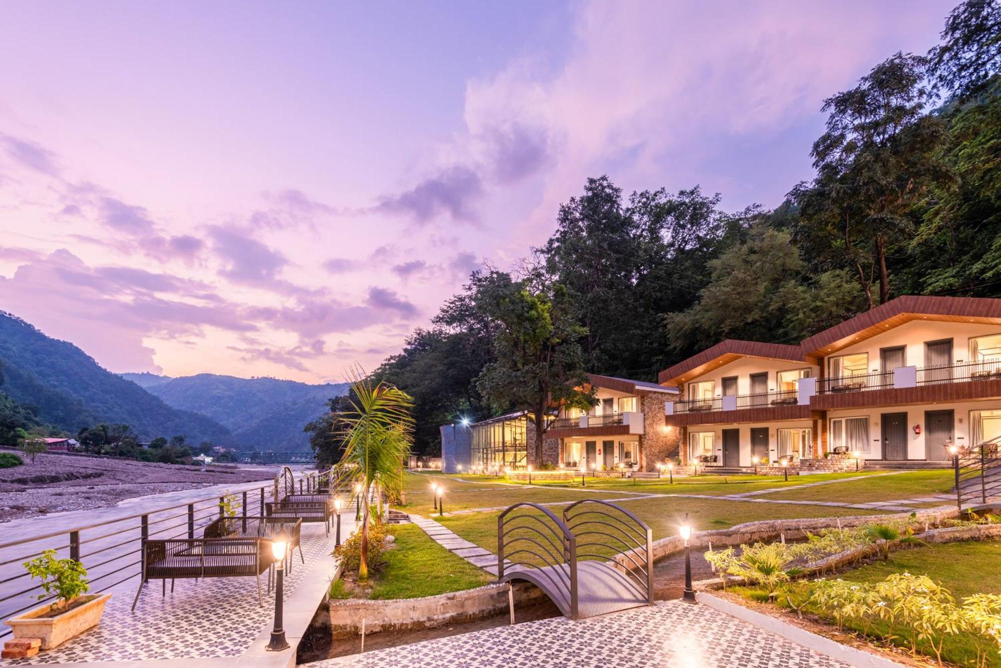 Dls Divine River Resort And Spa, Rishīkesh 외부 사진
