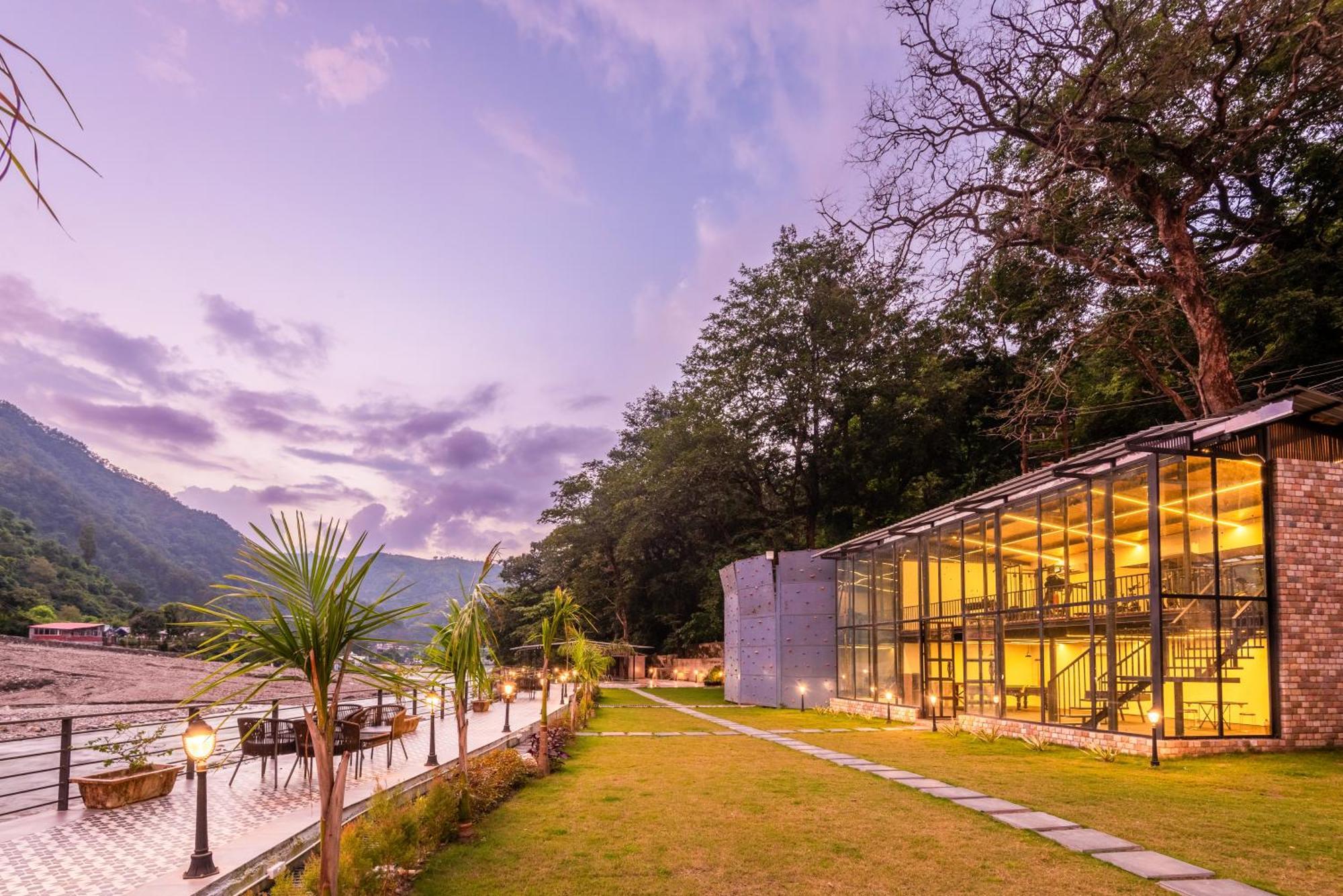 Dls Divine River Resort And Spa, Rishīkesh 외부 사진