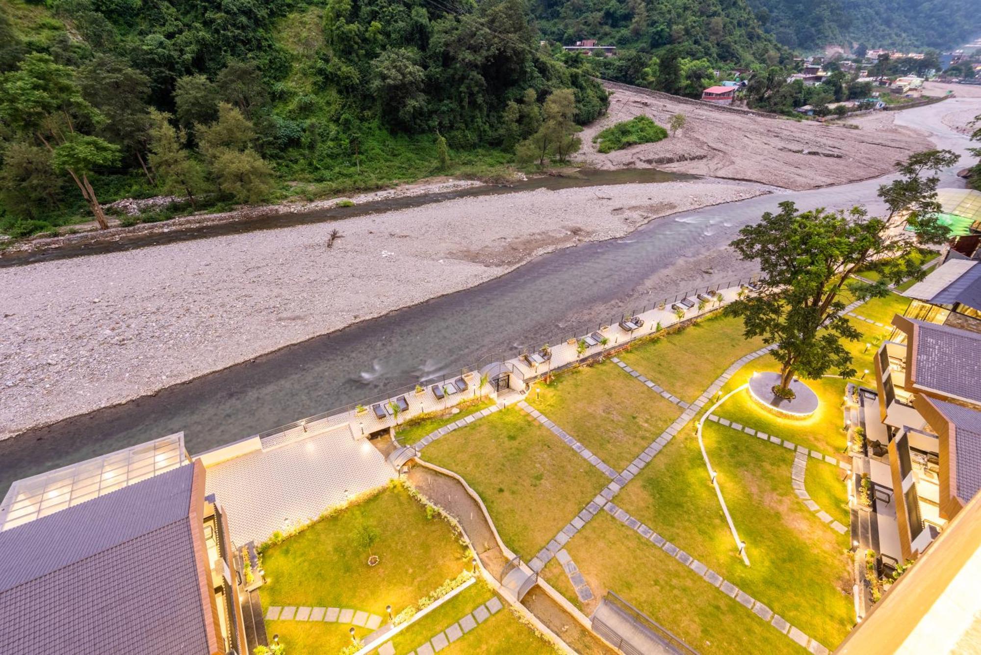 Dls Divine River Resort And Spa, Rishīkesh 외부 사진