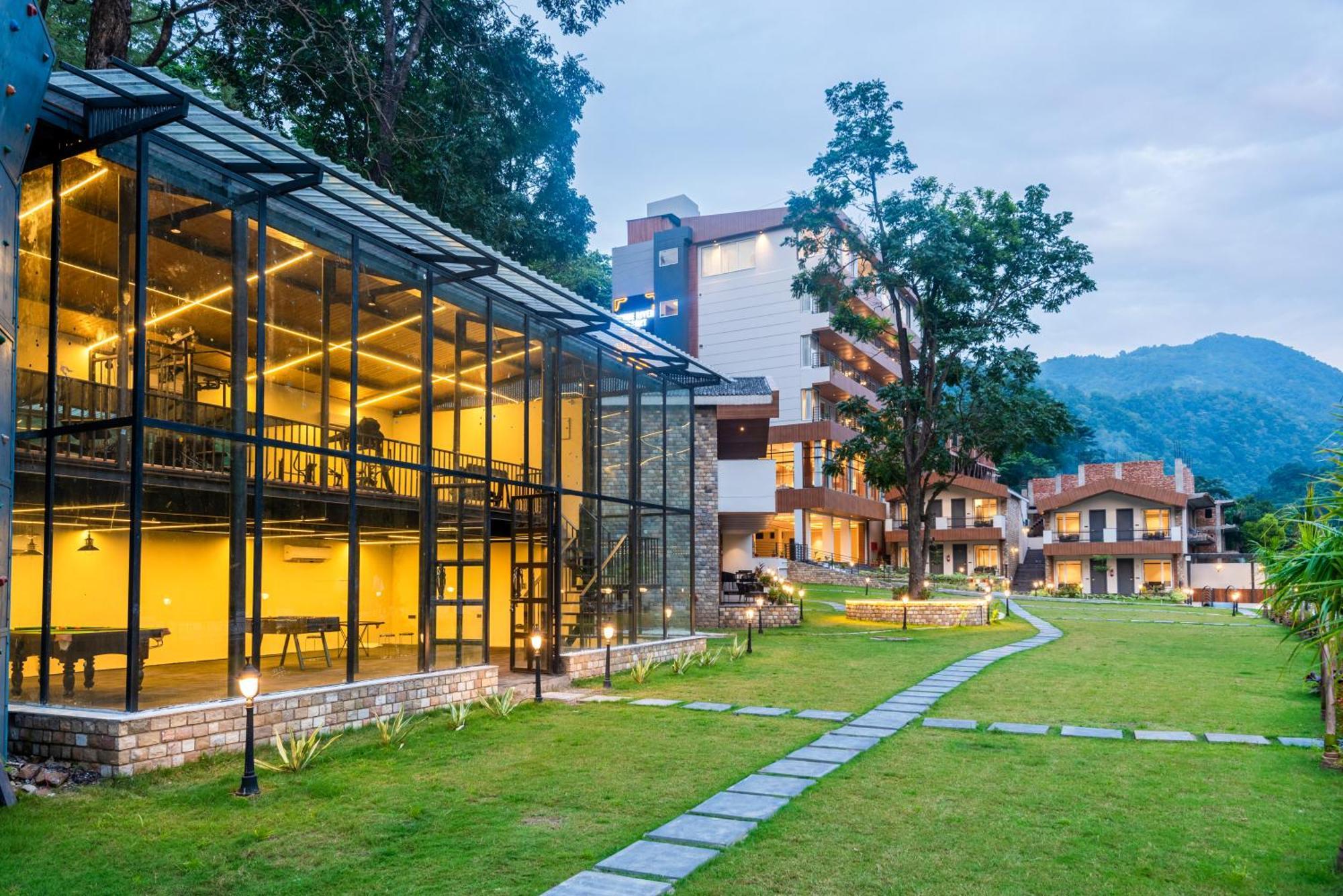 Dls Divine River Resort And Spa, Rishīkesh 외부 사진