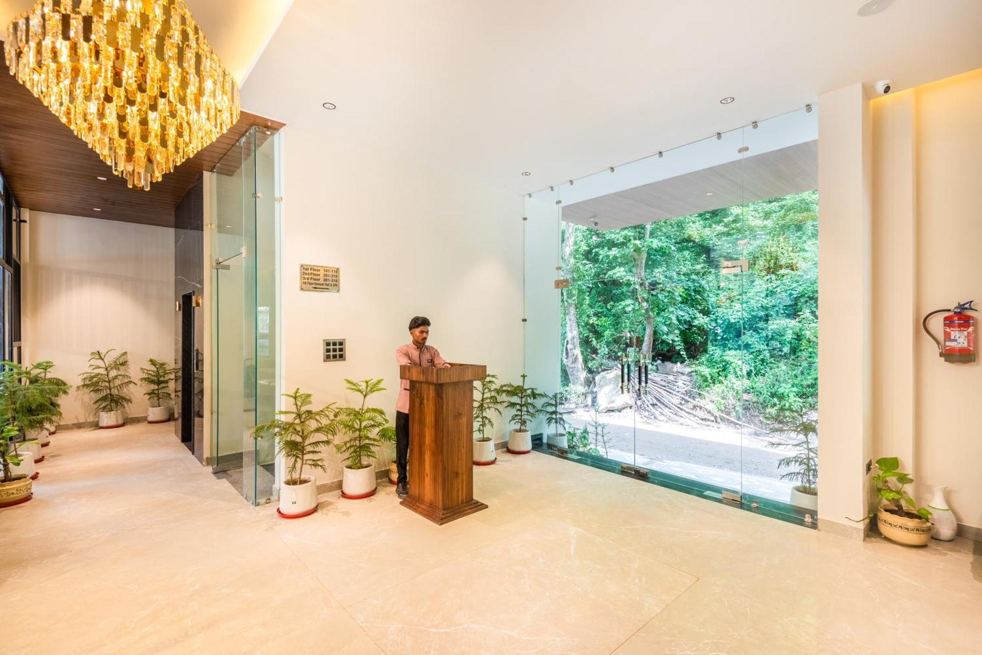 Dls Divine River Resort And Spa, Rishīkesh 외부 사진